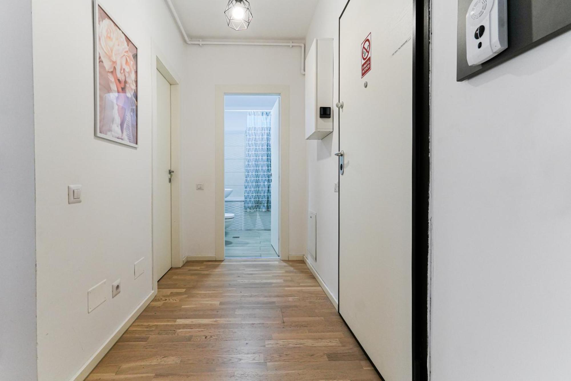 Maria - Modern Apartment With Parking And Workspace Bucharest Exterior photo
