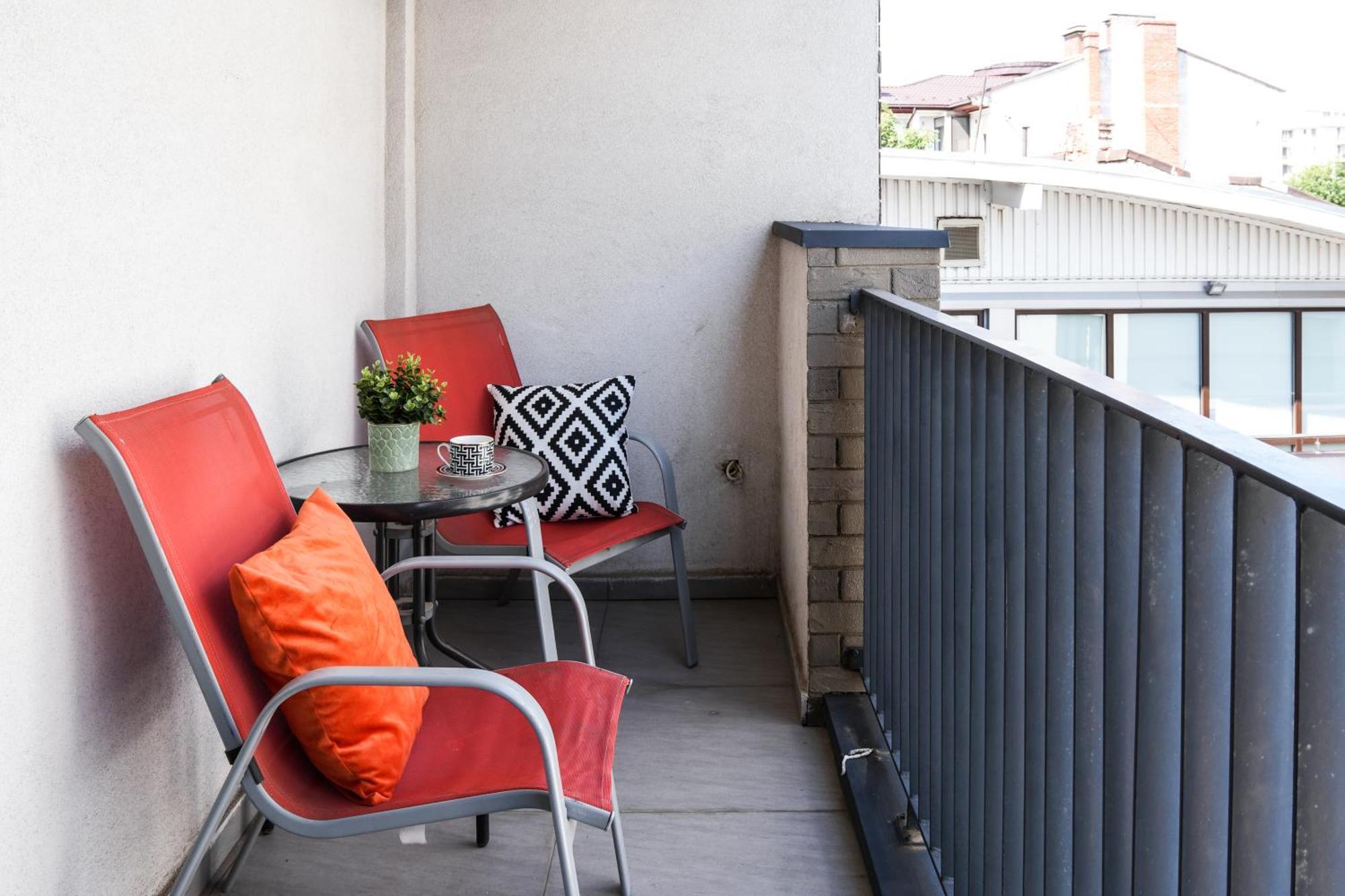 Maria - Modern Apartment With Parking And Workspace Bucharest Exterior photo